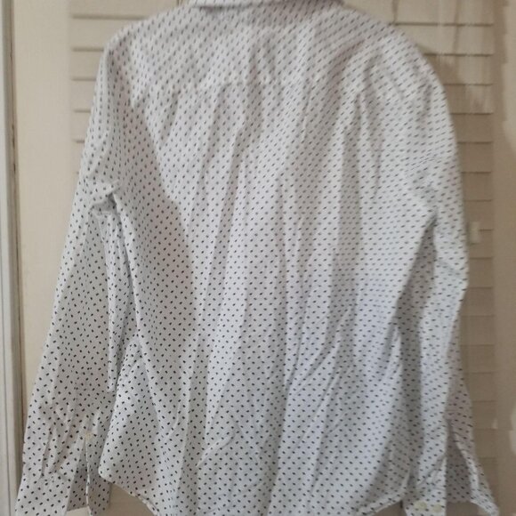 Goodfellow & Co White Button-Up Shirt With Black Arrow Print Long Sleeves Size M - Picture 4 of 4